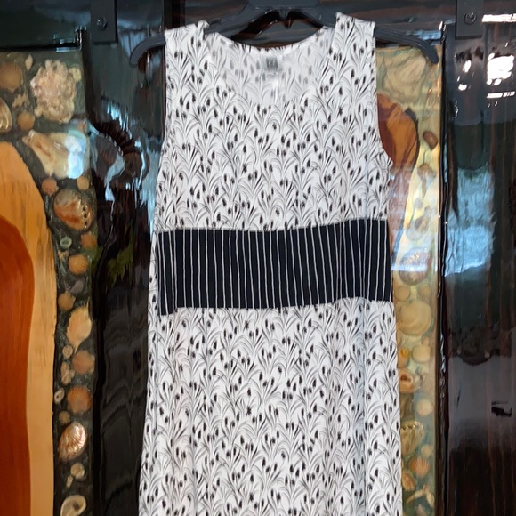 Usindo dress size med - Picture 2 of 7